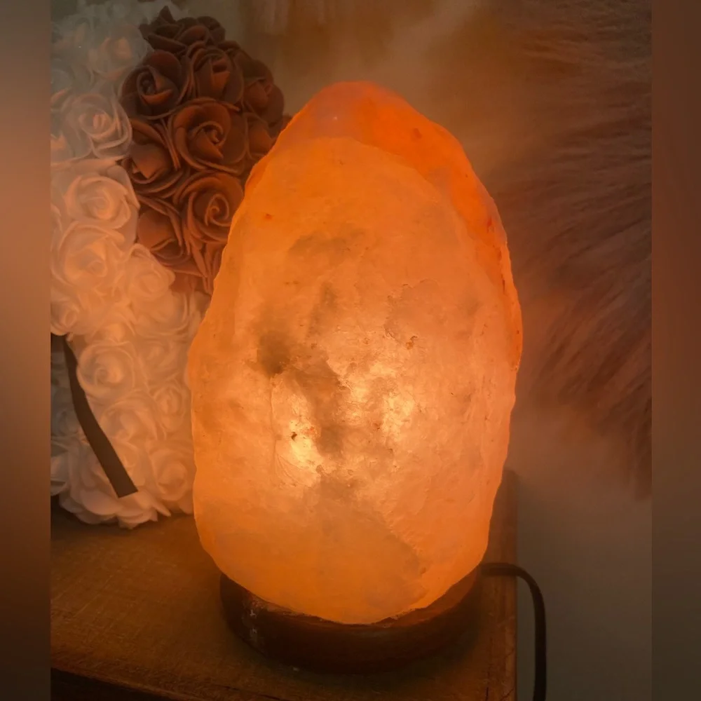 Pink Salt Light - Picture 3 of 10